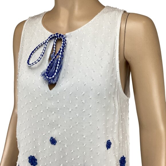 Karen Kane Sleeveless Top Size Medium White &‎ Blue Embroidered With Tie Neck - Picture 5 of 7